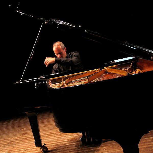 Enrico Pompili – pianoforte