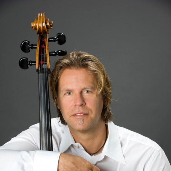 Christopher Franzius – violoncello